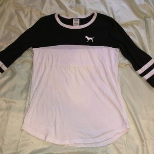 VS PINK BASEBALL TEE SIZE XS